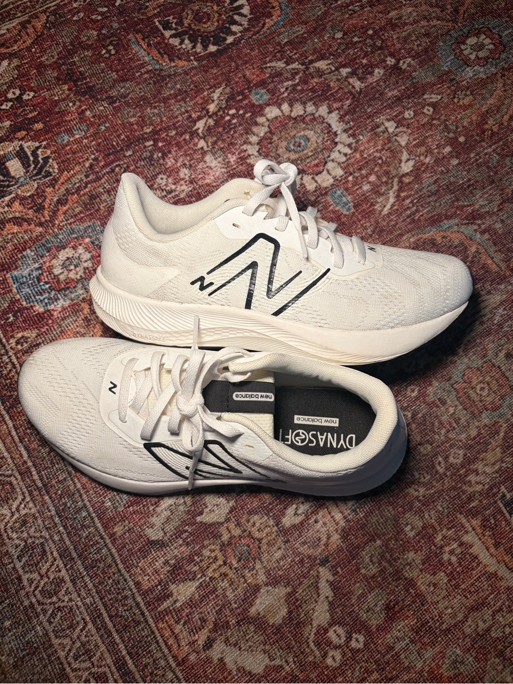 New Balance Women's DynaSoft Pro Run V2